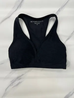 Athletic Bra By Beyond Yoga In Grey, Size: Xs
