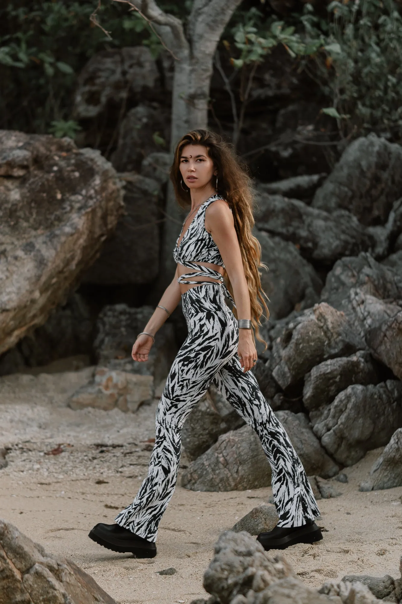 Flare Yoga Pants For Women In Black & White Print (Lycra Fabric)