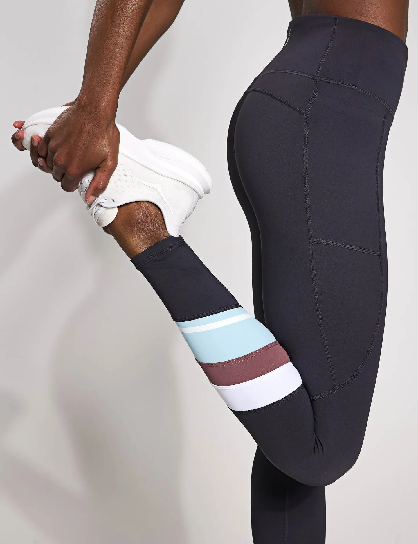 Limitless Legging - Charcoal/Pale Blue
