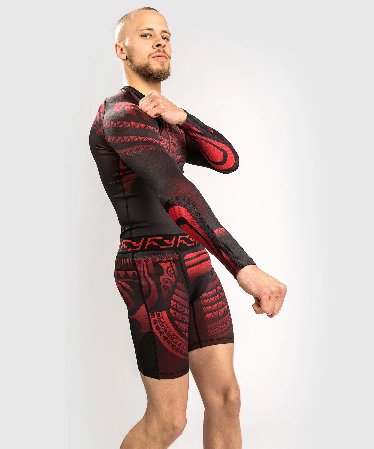 Venum Nakahi Rashguard - Long Sleeves - Black/Red