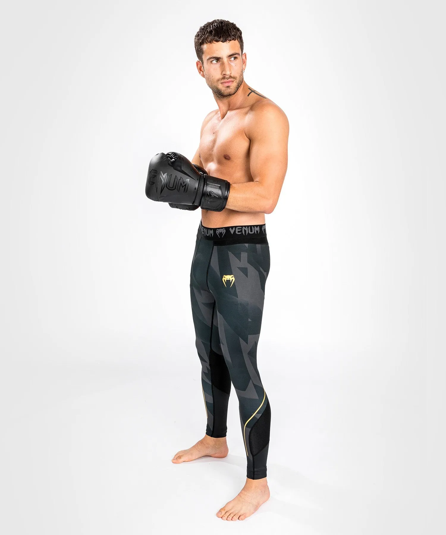 Venum Razor Spats - Black/Gold