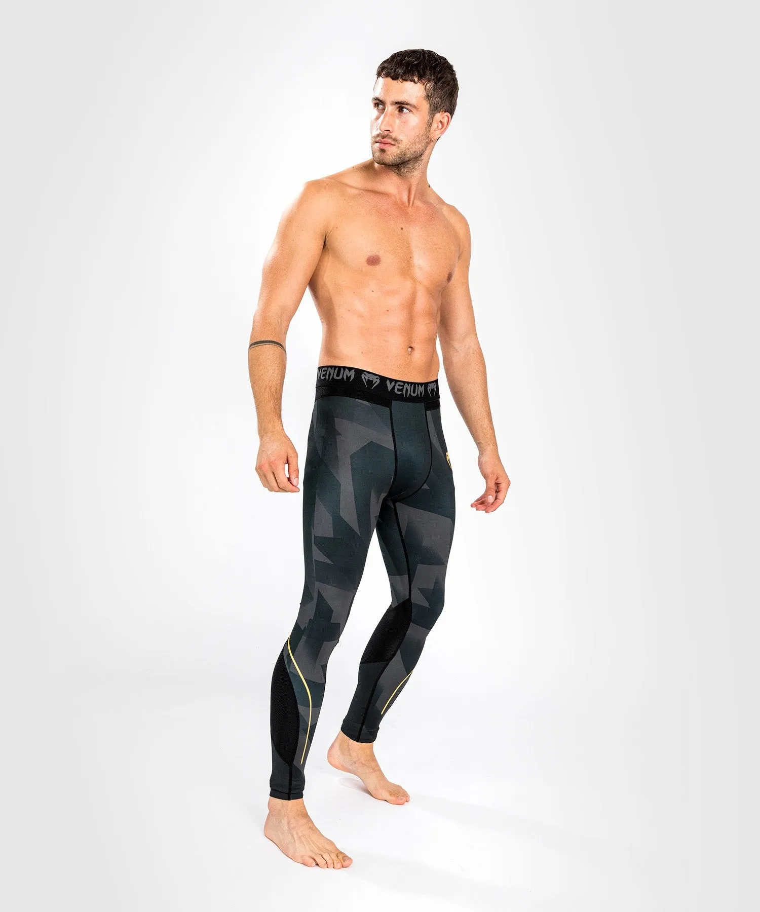 Venum Razor Spats - Black/Gold